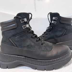 Sperry Black Lace-Up Boots